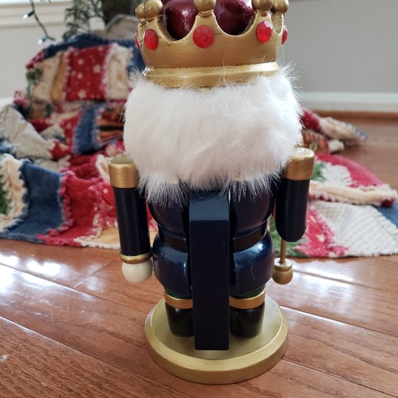 King nutcracker - Picture 2 of 2